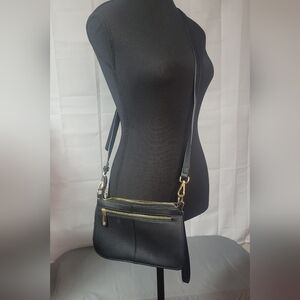 Bostanten crossbody/wristlett